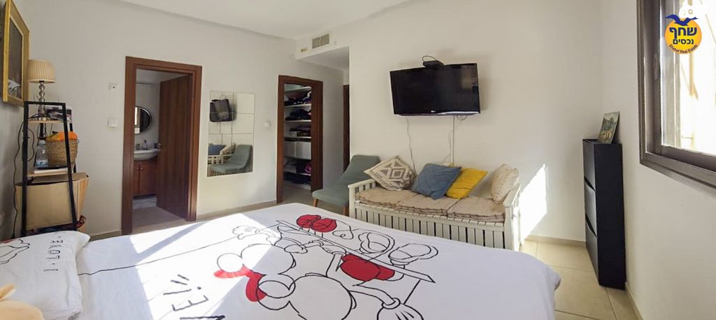 דירה, אריה בראון, הדר המושבות החדשה / אם המושבות החדשה, פתח תקווה