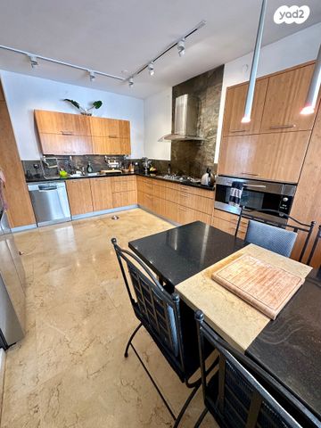 דירה, גולן, רמת השרון