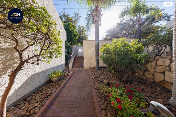 בית פרטי/ קוטג', נווה אפק, ראש העין