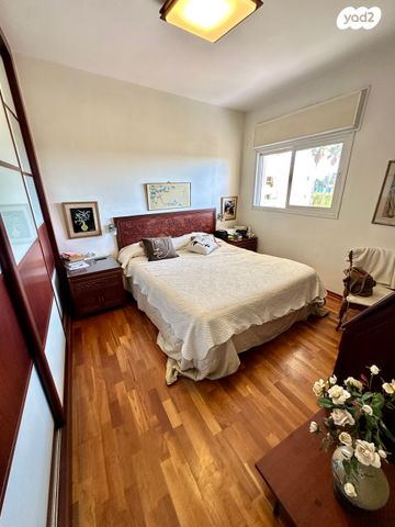 דירה, גולן, רמת השרון