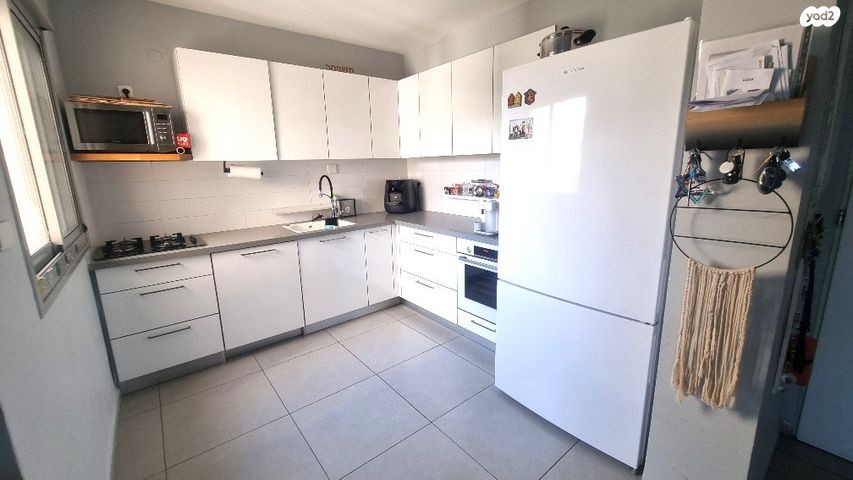 דירה, שער הגיא, יקנעם עילית