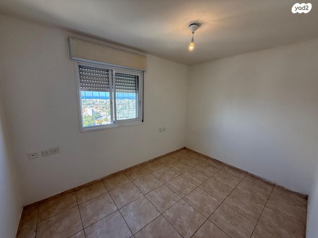 דירה, יגאל אלון, לב מוצקין, בנה ביתך, קרית מוצקין