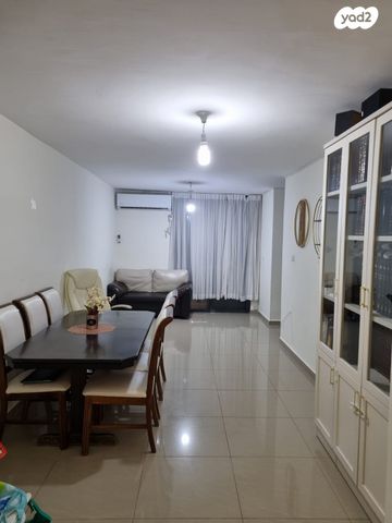 אברהם שפירא 