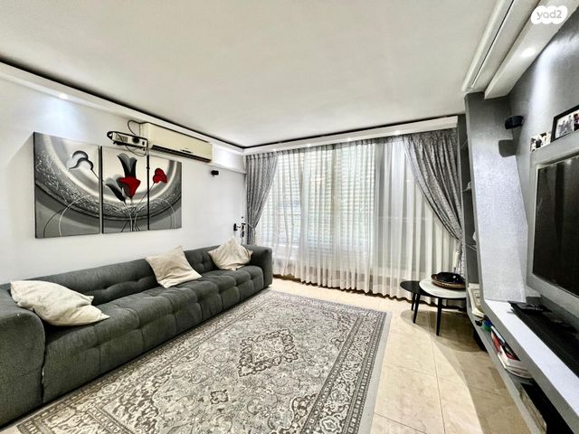 דירה, בורוכוב 12, צפון מערב מרכז העיר, נתניה