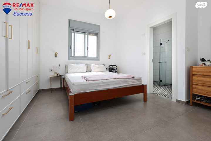 גג/ פנטהאוז, הבה"דים 10, נרקיסים, ראשון לציון