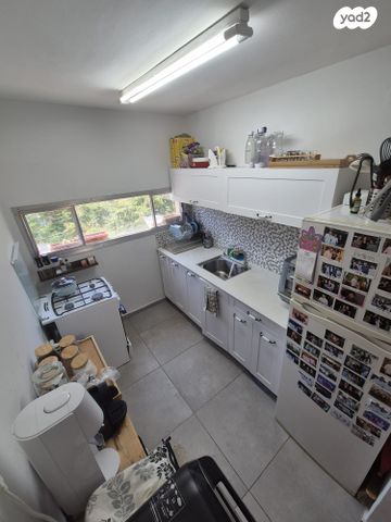 דירה, יצחק גרינבוים, נאות שקד, נתניה