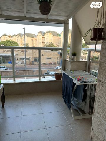 דירת גן, סייפן, שיכון עובדים, טבריה