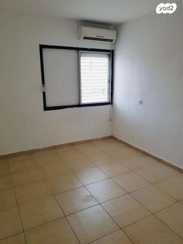 דירה, יצחק בן צבי 18, אשכול, רמלה