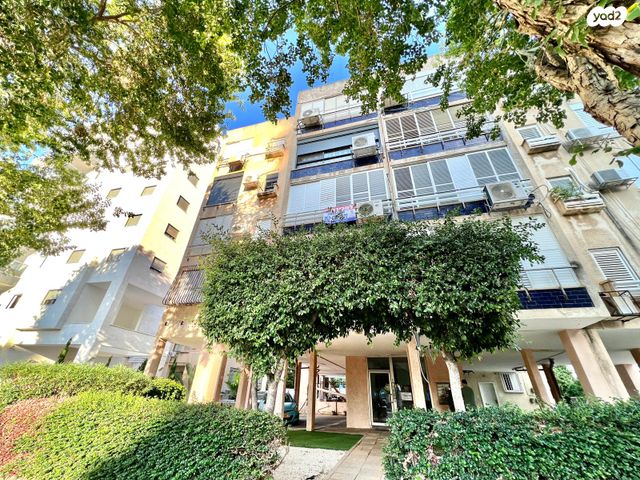 דירה, בורוכוב 12, צפון מערב מרכז העיר, נתניה