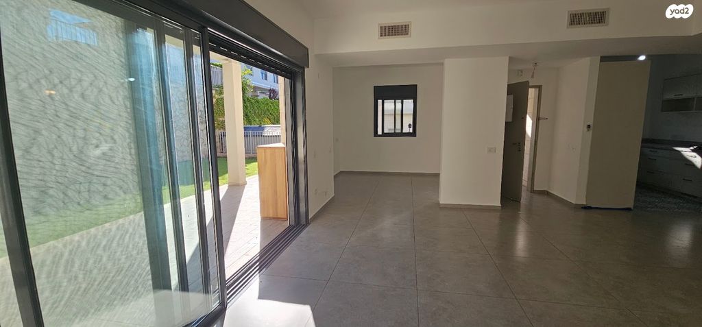 בית פרטי/ קוטג', זמורה 4, שאר העיר, כפר ורדים