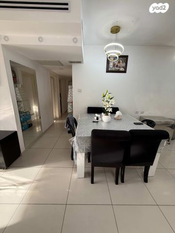 דירה, נתיבות