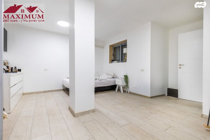 דירת גן, אליהו קורן, חומת שמואל, הר חומה, ירושלים