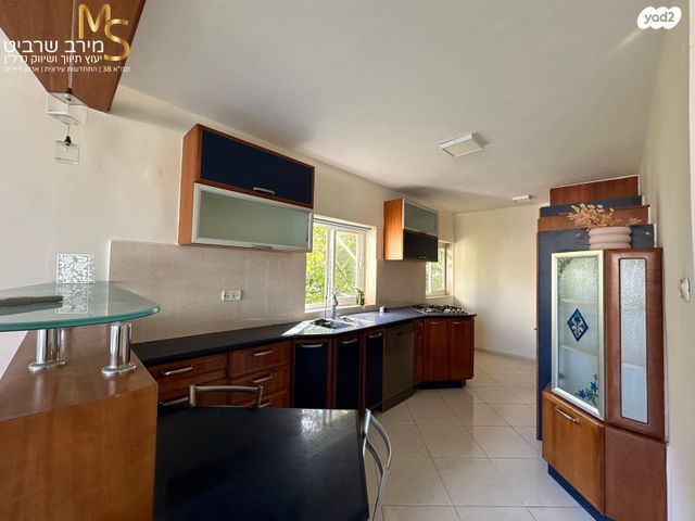 דירה, הרקפות, כרמל מערבי, חיפה