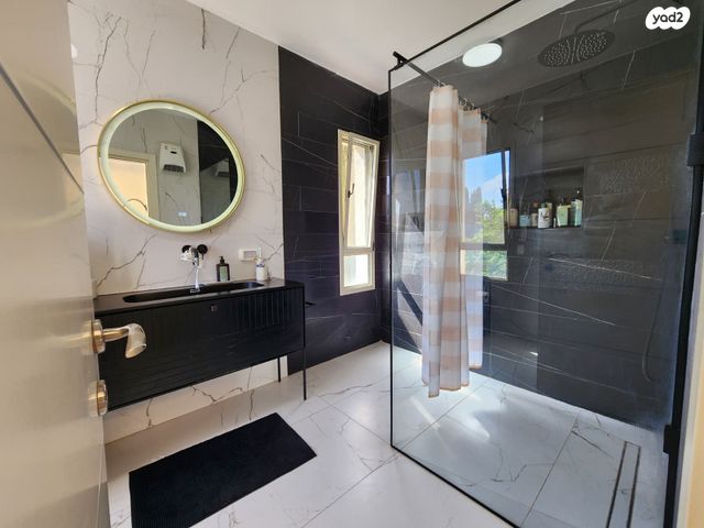 בית פרטי/ קוטג', יובלים, יובלים