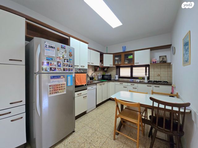 דירה, טרומפלדור 18, פועלים ד, כפר סבא