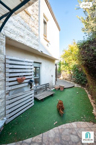 דו משפחתי, בנימינה גבעת עדה