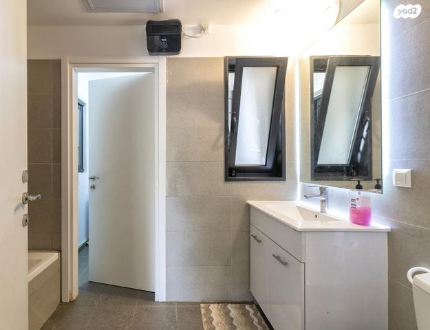 דירת גן, המשוט, נאות רבין, יבנה