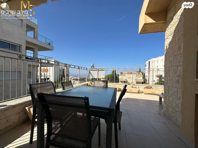 גג/ פנטהאוז, בועז, כרמליה, חיפה