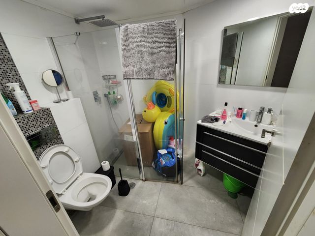 דירה, מרדכי אלקחי, ארמון הנציב, תלפיות מזרח, ירושלים