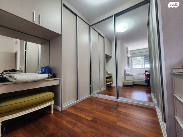 גג/ פנטהאוז, רחובות המדע, רחובות