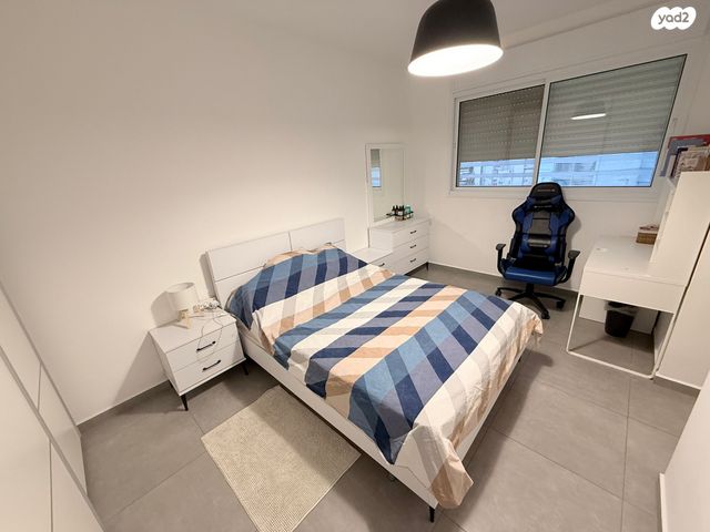 דירה, משה דיין, גיורא, רמלה