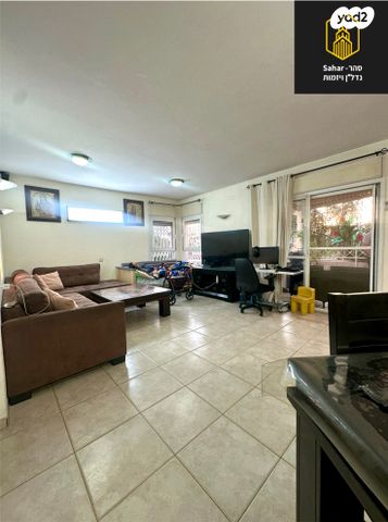 דירה, כפר סבא