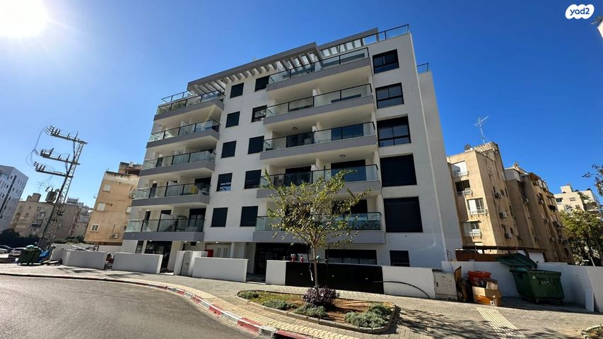 החשמונאים 1