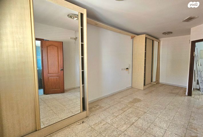 בית פרטי/ קוטג', קרית ביאליסטוק, יהוד מונוסון