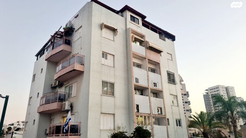 דירה, אבן עזרא, שעריים, רחובות