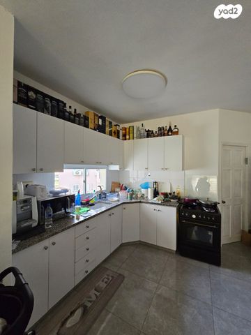 דירה, הרברט סמואל 95, מרכז העיר, חדרה