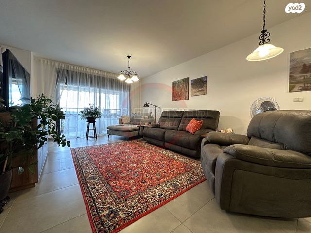 דירה, יפה ירקוני, רובע יזרעאל סביוני העמק, עפולה