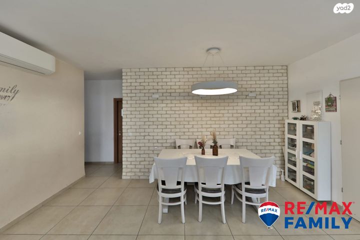 דירה, אוסישקין 3, מוצקין הותיקה, קרית מוצקין