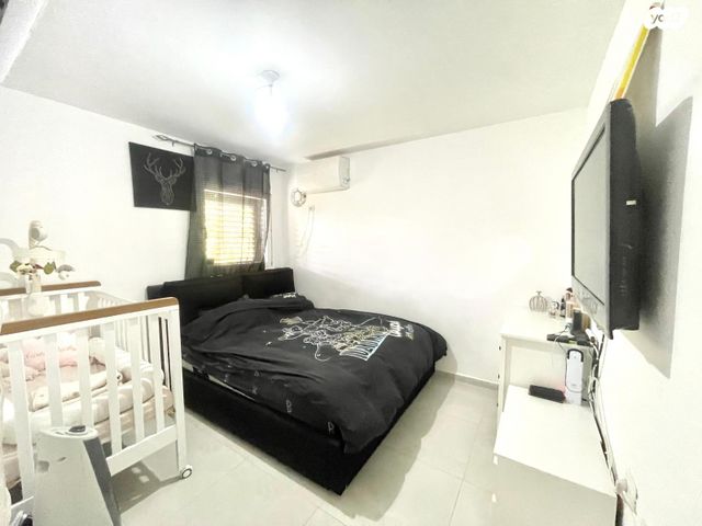 דירה, שדרות אליהו, שאר העיר, מזכרת בתיה