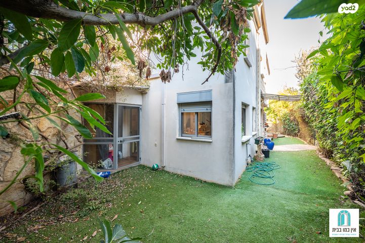 דו משפחתי, בנימינה גבעת עדה