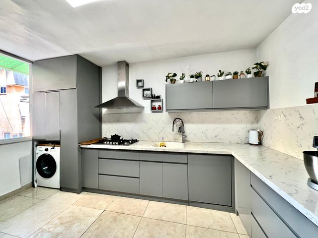 דירה, בורוכוב 12, צפון מערב מרכז העיר, נתניה