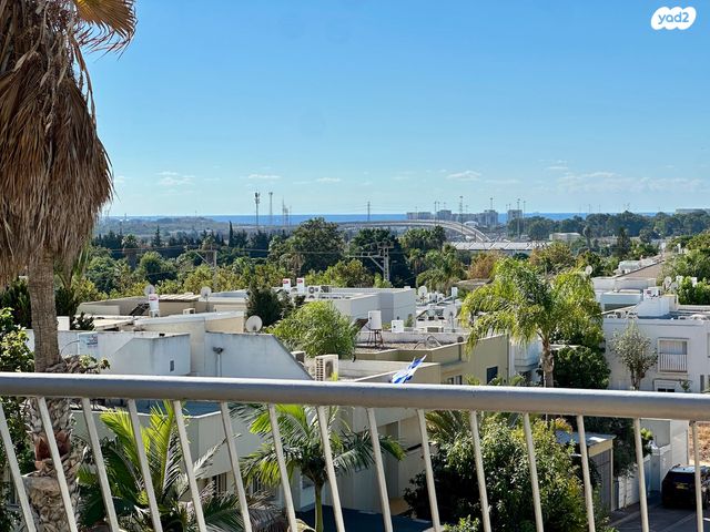 גג/ פנטהאוז, דוד בן גוריון, גולן, רמת השרון