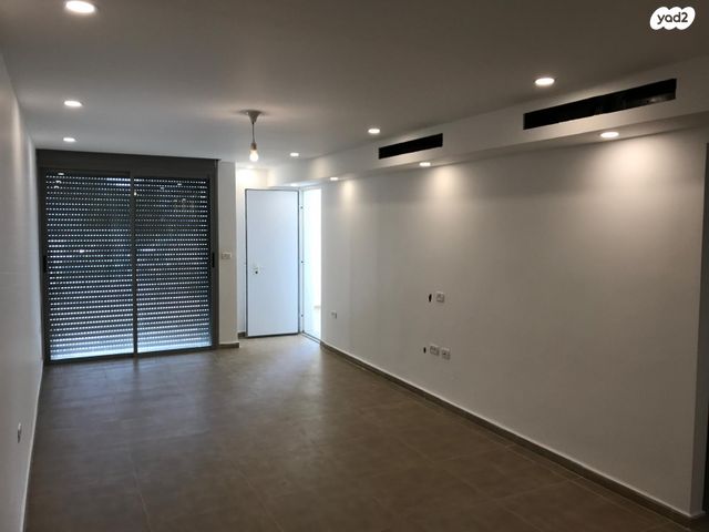 דירה, גבעת התחמושת, קרית שרת מערב, חולון