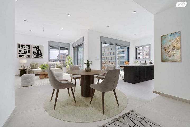 דירה, רחבעם זאבי, גליל ים (מתחם הכוכבים), הרצליה