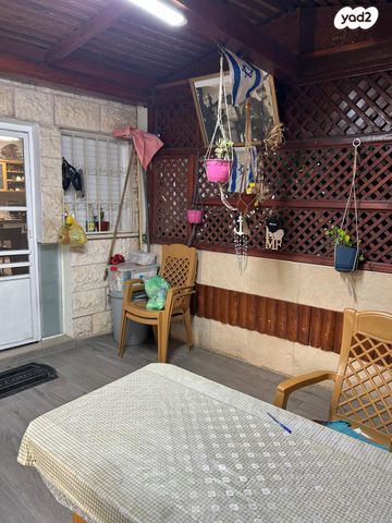 דירת גן, סייפן, שיכון עובדים, טבריה