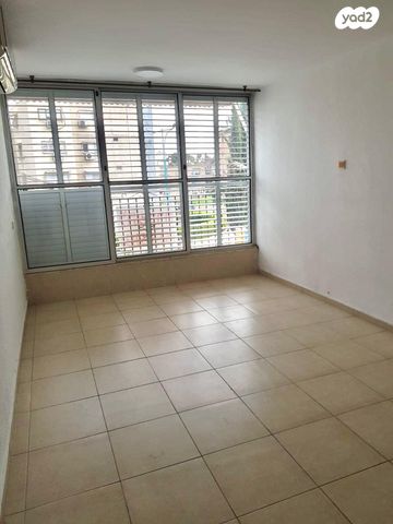 יצחק בן צבי 18