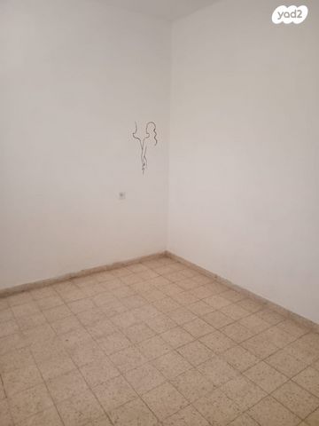 דירה, יוסף נדבה, פסגת זאב, ירושלים