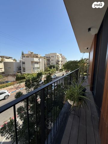 דירה, סירקין, פועלי הרכבת, גבעתיים