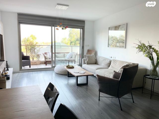 מיכאל נאמן 20