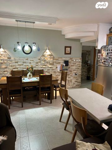 דירת גן, סייפן, שיכון עובדים, טבריה