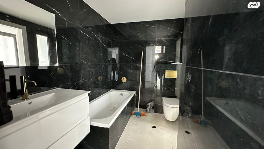 גג/ פנטהאוז, החשמונאים 1, צפון מזרח מרכז העיר, נתניה