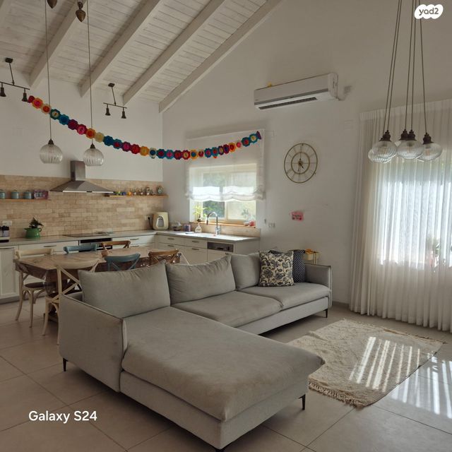 בית פרטי/ קוטג', גשר הזיו, גשר הזיו