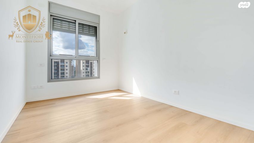 דירה, רחבעם זאבי, גליל ים (מתחם הכוכבים), הרצליה