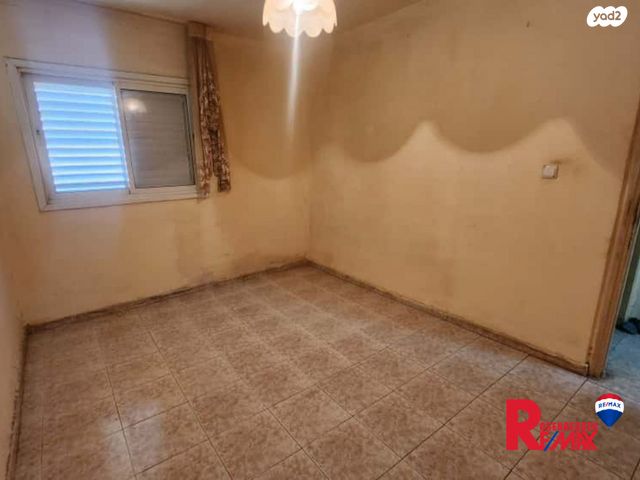 דירה, הר הצופים 38, קרית שרת מזרח, חולון