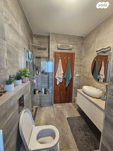 דירה, הרצל 23, עיר, מרכז העיר, נהריה