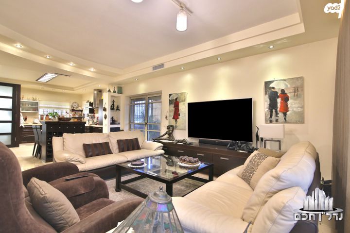 דירת גן, דבורה, מוצקין הותיקה, קרית מוצקין